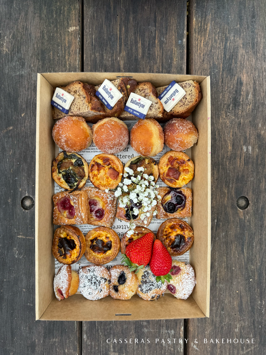 Mothers Day Pastry Box